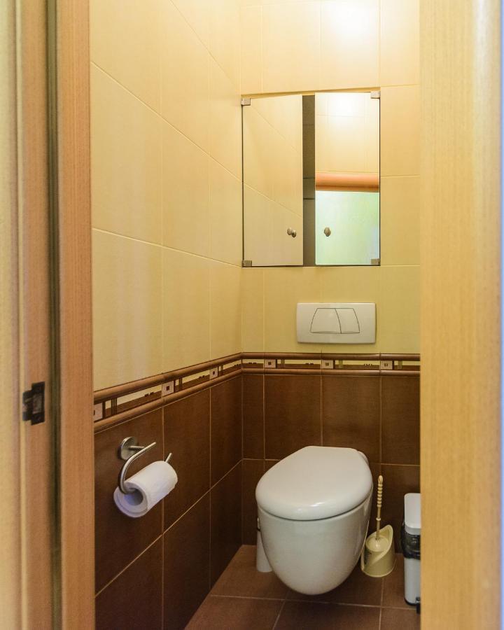 911 Apartments Antonovichа Kiev Exterior foto