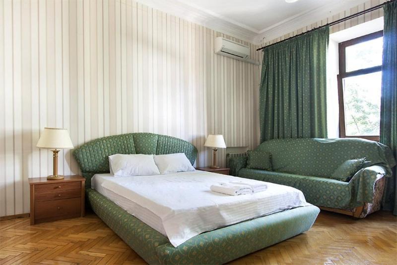911 Apartments Antonovichа Kiev Exterior foto