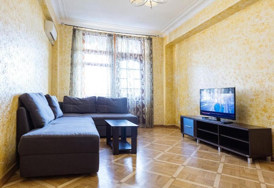 911 Apartments Antonovichа Kiev Exterior foto