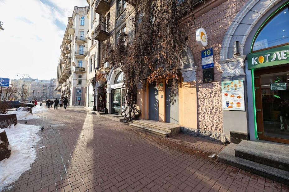 911 Apartments Antonovichа Kiev Exterior foto