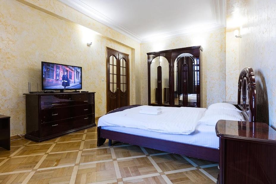 911 Apartments Antonovichа Kiev Exterior foto