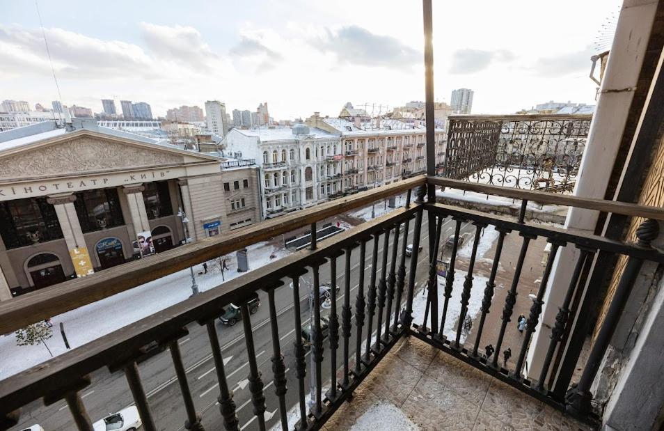 911 Apartments Antonovichа Kiev Exterior foto